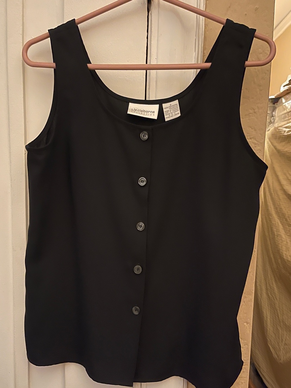 Liz Claiborne Black Sleeveless Button-Front top (NWOT)